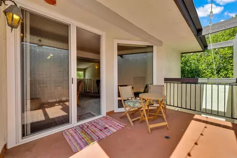 Exterior - 2402 Altisma Way #D, Carlsbad, CA 92009 photo 3 of 8