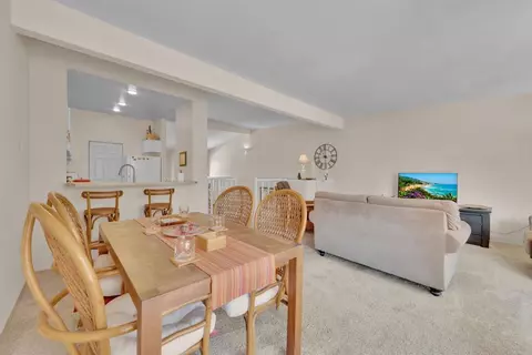 Dining - 2402 Altisma Way #D, Carlsbad, CA 92009 photo 5 of 5