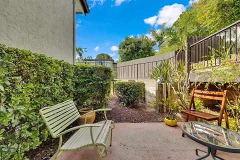 Exterior - 2402 Altisma Way #D, Carlsbad, CA 92009 photo 4 of 8