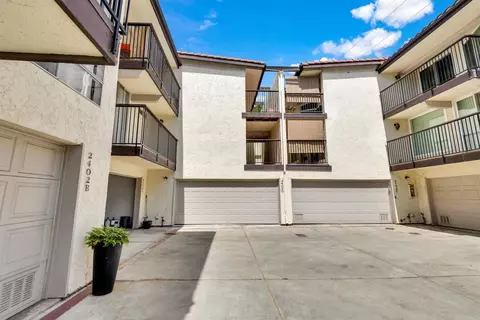 Exterior - 2402 Altisma Way #D, Carlsbad, CA 92009 photo 5 of 8