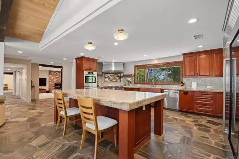 Kitchen - 2650 Calle De Compadres, Alpine, CA 91901 photo 3 of 7