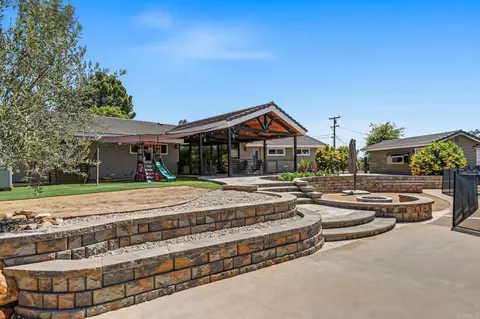 Exterior - 2650 Calle De Compadres, Alpine, CA 91901 photo 12 of 19