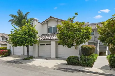 Exterior - 94 Kingston Ct W, Coronado, CA 92118 photo 4 of 5