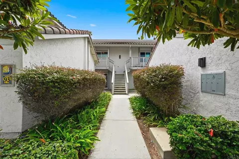 Exterior - 94 Kingston Ct W, Coronado, CA 92118 photo 5 of 5