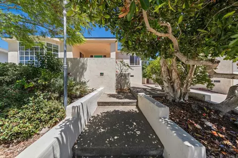 2853 Dove St, San Diego, CA 92103