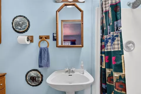 Bath - 225 North Ln, El Cajon, CA 92021 photo 1 of 6