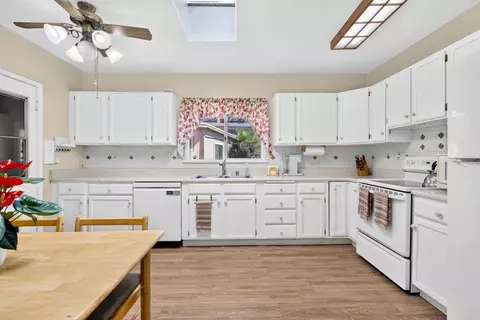Kitchen - 225 North Ln, El Cajon, CA 92021 photo 1 of 6