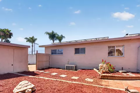 Exterior - 225 North Ln, El Cajon, CA 92021 photo 6 of 13
