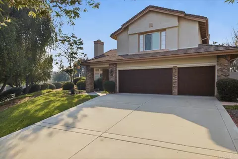 Exterior - 1068 Barsky Ln, Fallbrook, CA 92028 photo 4 of 10