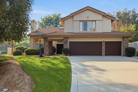 Exterior - 1068 Barsky Ln, Fallbrook, CA 92028 photo 2 of 10