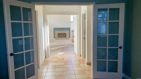 Entry Way - 1068 Barsky Ln, Fallbrook, CA 92028 photo 4 of 4