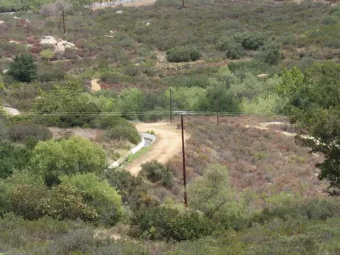 15 Hwy 94, Dulzura, CA 91917