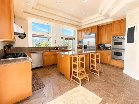Kitchen - 23072 Tombill, Ramona, CA 92065 photo 3 of 6