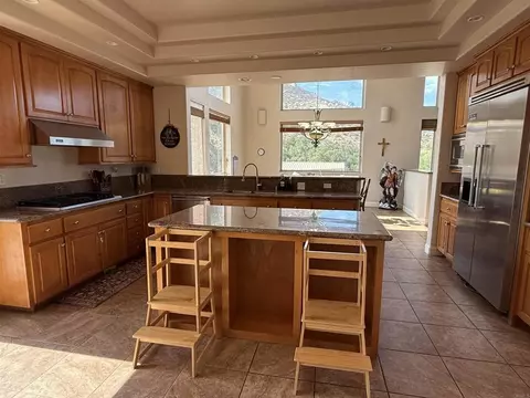 Kitchen - 23072 Tombill, Ramona, CA 92065 photo 5 of 6