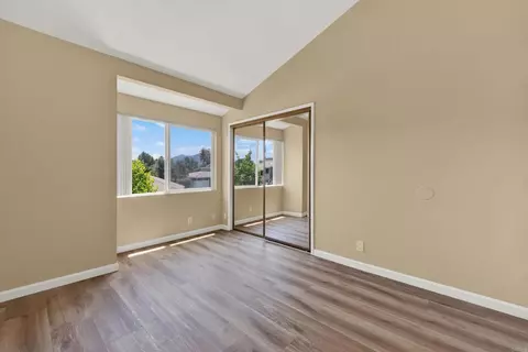 Bedroom - 44552 La Paz Rd, Temecula, CA 92592 photo 5 of 9