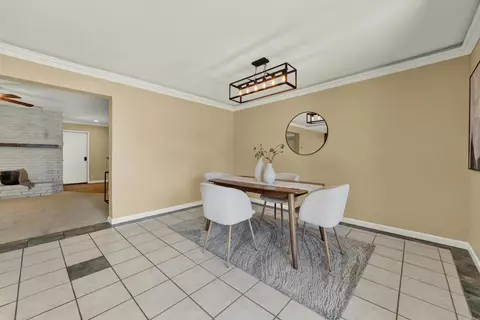 Dining - 44552 La Paz Rd, Temecula, CA 92592 photo 1 of 3