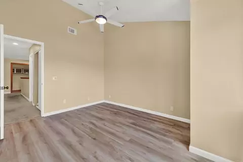 Bedroom - 44552 La Paz Rd, Temecula, CA 92592 photo 6 of 9
