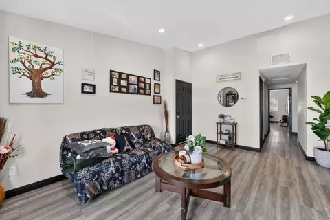 Entry Way - 6454 Quarry Rd #8, Spring Valley, CA 91977 photo 1 of 2