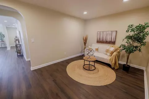 Entry Way - 1512 E Madison Ave, El Cajon, CA 92019 photo 1 of 1