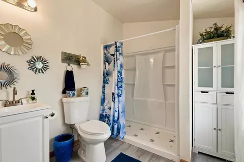 Bath - 12350 Yucca Rd, Descanso, CA 91916 photo 1 of 1