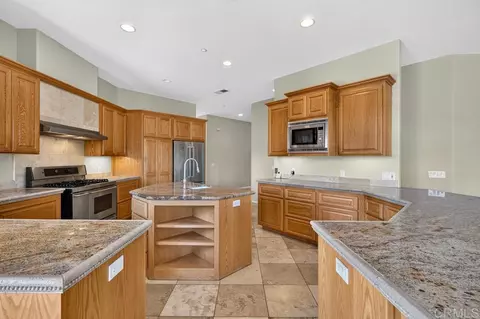 Kitchen - 2696 Firebrand Pl, Alpine, CA 91901 photo 4 of 4