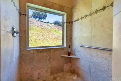 Bath - 2696 Firebrand Pl, Alpine, CA 91901 photo 5 of 5