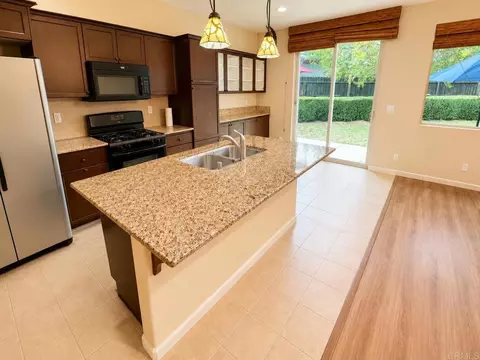 3197 Austin Ave, Clovis, CA 93619 photo 8