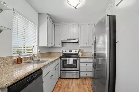 Kitchen - 4540 Maple Ave #243, La Mesa, CA 91941 photo 1 of 2