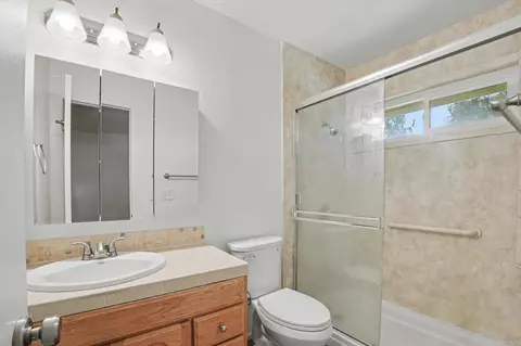 Bath - 4540 Maple Ave #243, La Mesa, CA 91941 photo 1 of 3