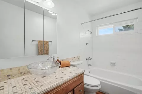 Bath - 4540 Maple Ave #243, La Mesa, CA 91941 photo 2 of 3
