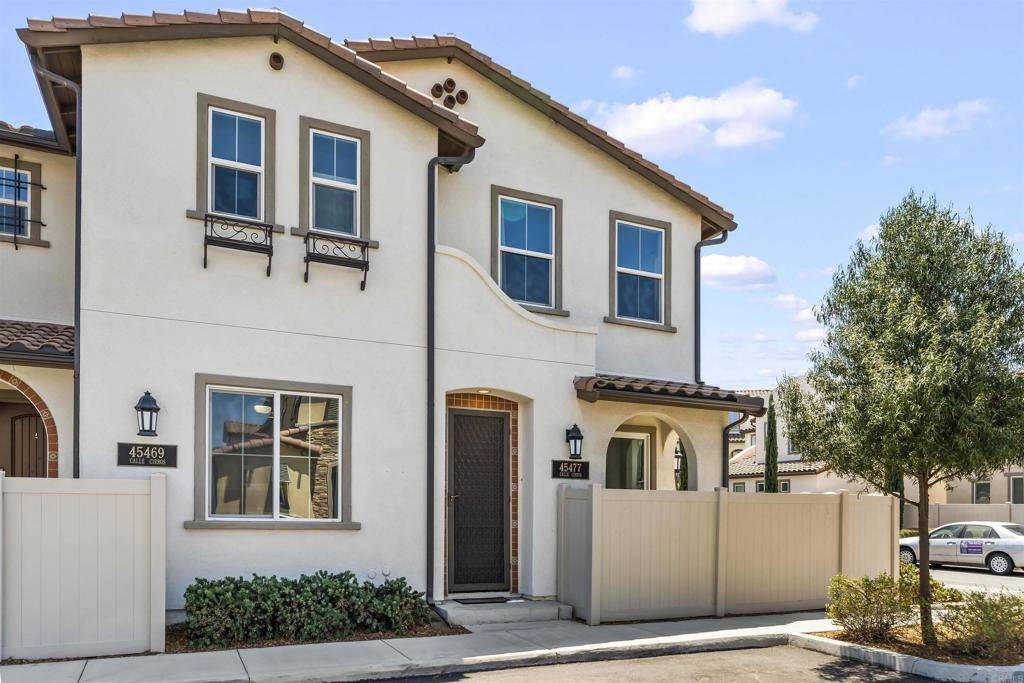 Exterior - 45477 Calle Cirros, Temecula, CA 92592 photo 7 of 8