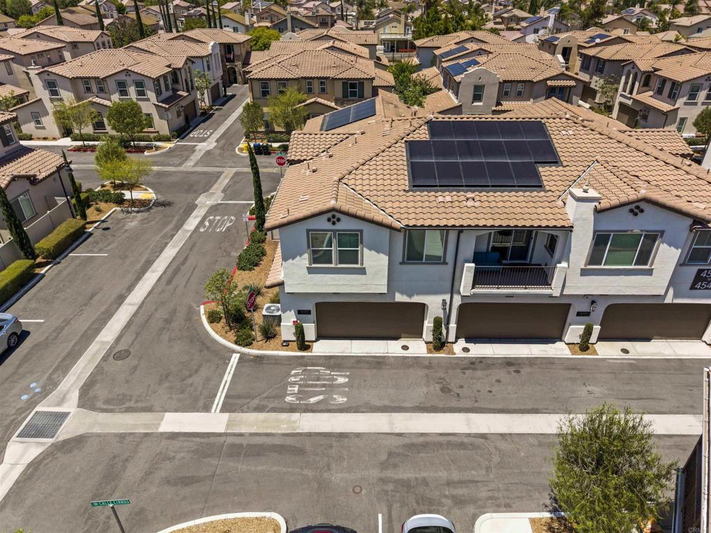 View/Area - 45477 Calle Cirros, Temecula, CA 92592 photo 2 of 12