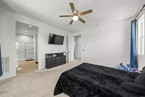 Bedroom - 45477 Calle Cirros, Temecula, CA 92592 photo 5 of 5