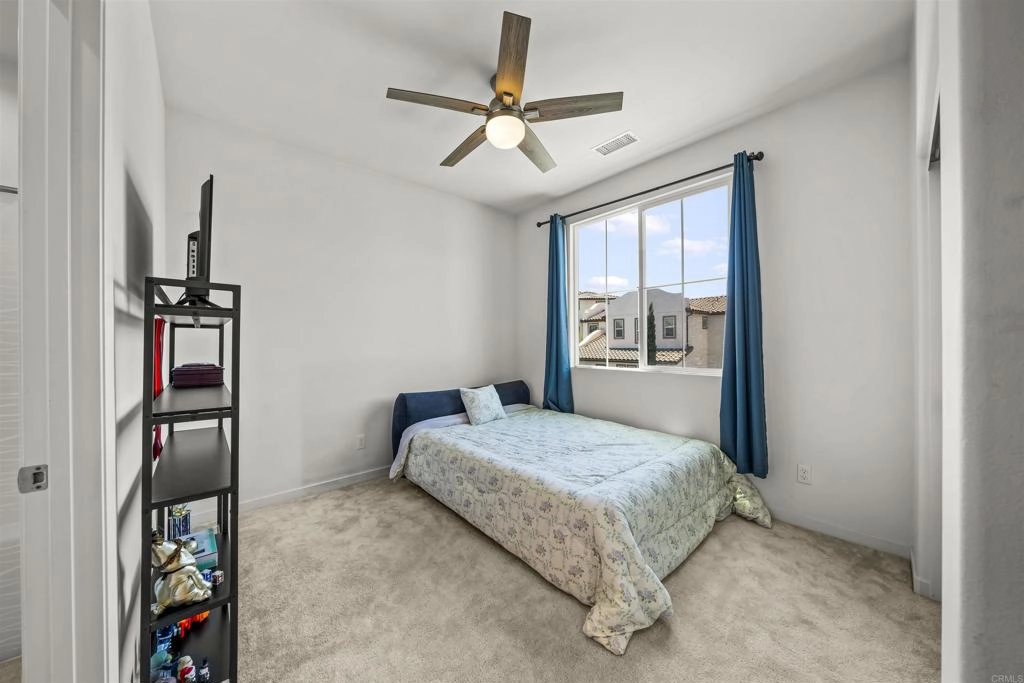 Bedroom - 45477 Calle Cirros, Temecula, CA 92592 photo 2 of 5