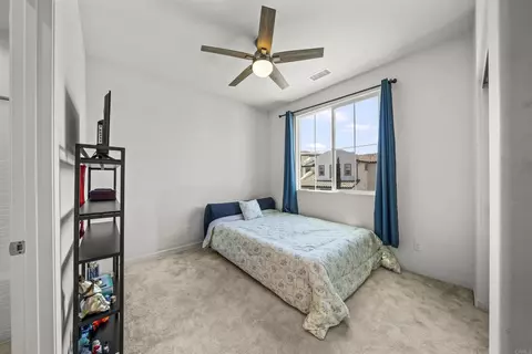 Bedroom - 45477 Calle Cirros, Temecula, CA 92592 photo 2 of 5