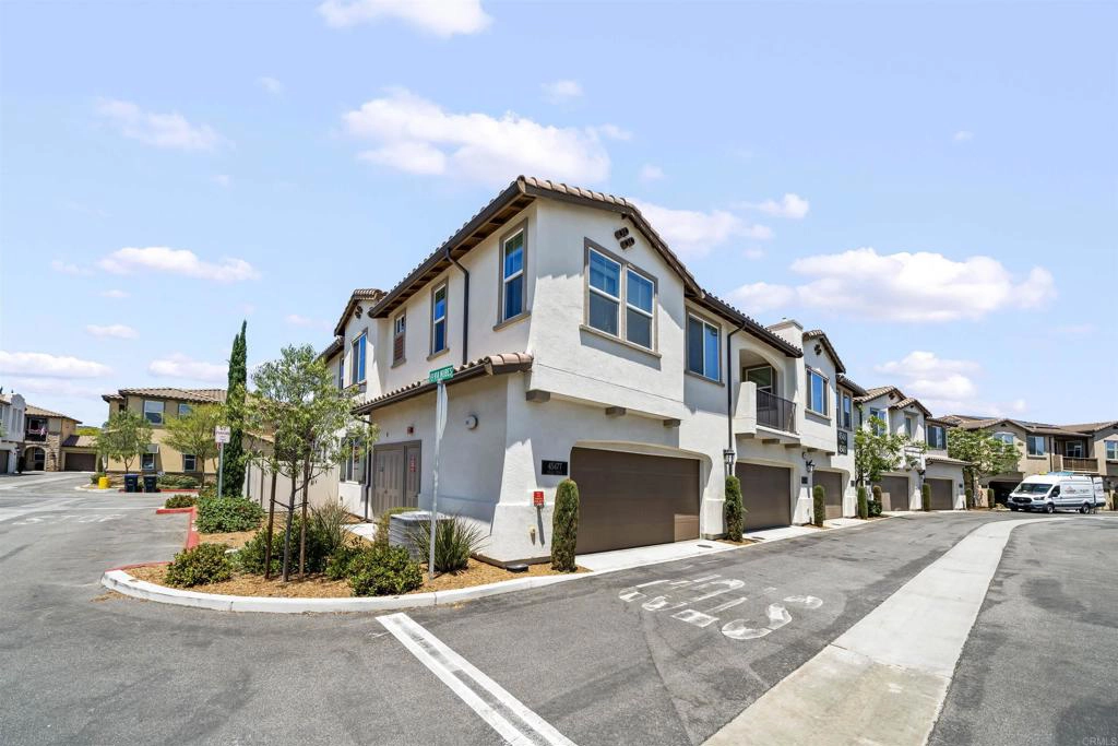 Exterior - 45477 Calle Cirros, Temecula, CA 92592 photo 3 of 8