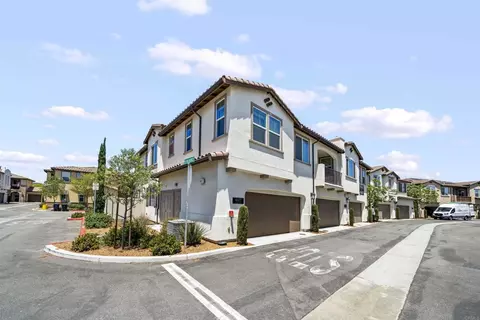 Exterior - 45477 Calle Cirros, Temecula, CA 92592 photo 3 of 8
