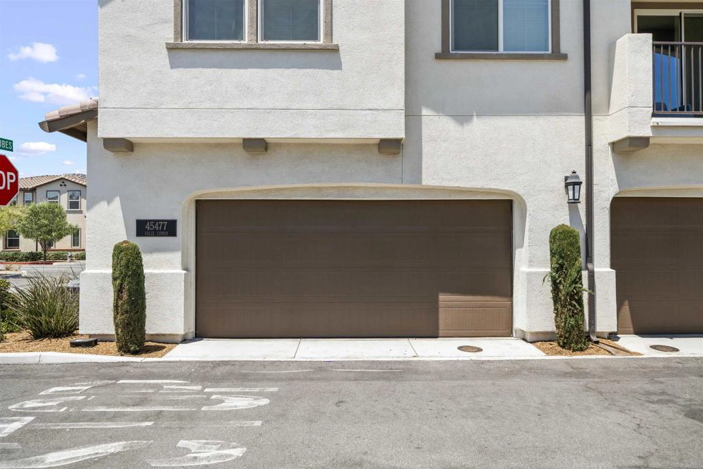 Exterior - 45477 Calle Cirros, Temecula, CA 92592 photo 4 of 8