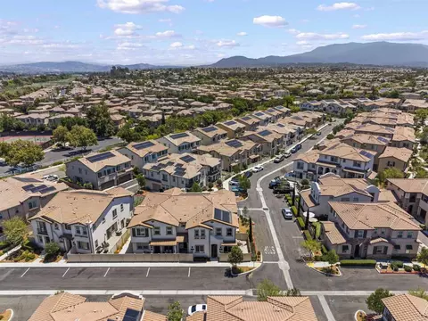 View/Area - 45477 Calle Cirros, Temecula, CA 92592 photo 5 of 12
