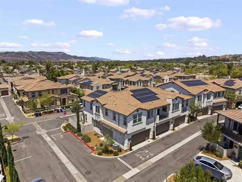 View/Area - 45477 Calle Cirros, Temecula, CA 92592 photo 1 of 12