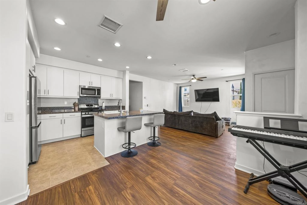 Other - 45477 Calle Cirros, Temecula, CA 92592 photo 5 of 10