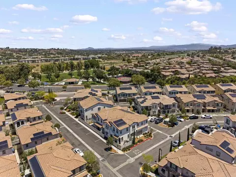 View/Area - 45477 Calle Cirros, Temecula, CA 92592 photo 4 of 12