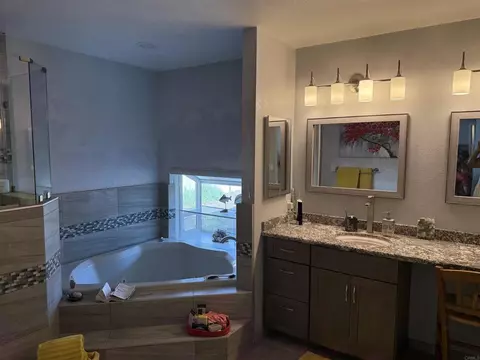Bath - 13107 Lindo Ln, Lakeside, CA 92040 photo 2 of 5