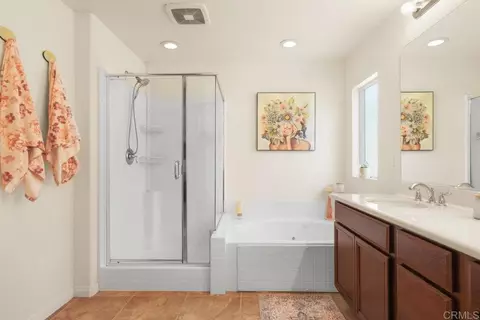 Bath - 1394 Pershing Rd, Chula Vista, CA 91913 photo 1 of 3