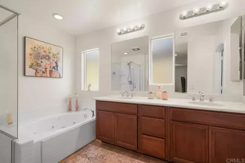 Bath - 1394 Pershing Rd, Chula Vista, CA 91913 photo 3 of 3