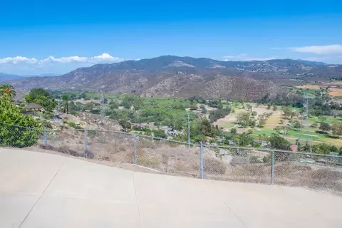 2556 Wind River Rd, El Cajon, CA 92019 photo 5