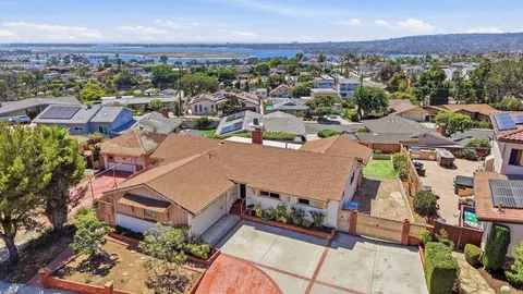 4826 Jellett St, San Diego, CA 92110