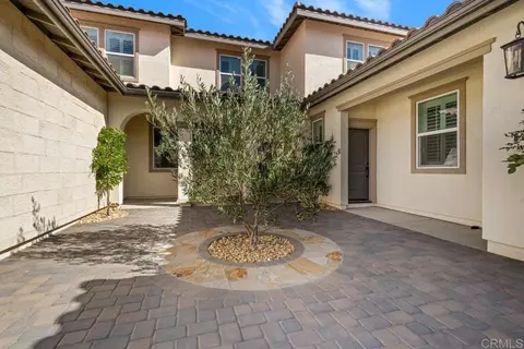 Exterior - 39210 Stallion Dr, Palmdale, CA 93551 photo 3 of 12