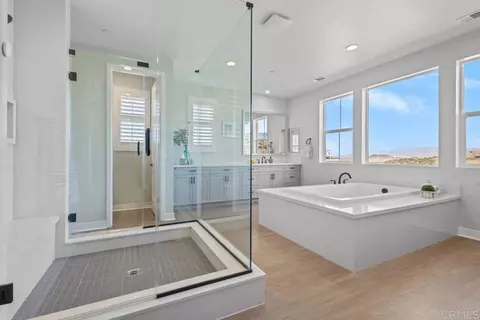 Bath - 39210 Stallion Dr, Palmdale, CA 93551 photo 1 of 7