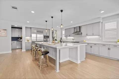 39210 Stallion Dr, Palmdale, CA 93551